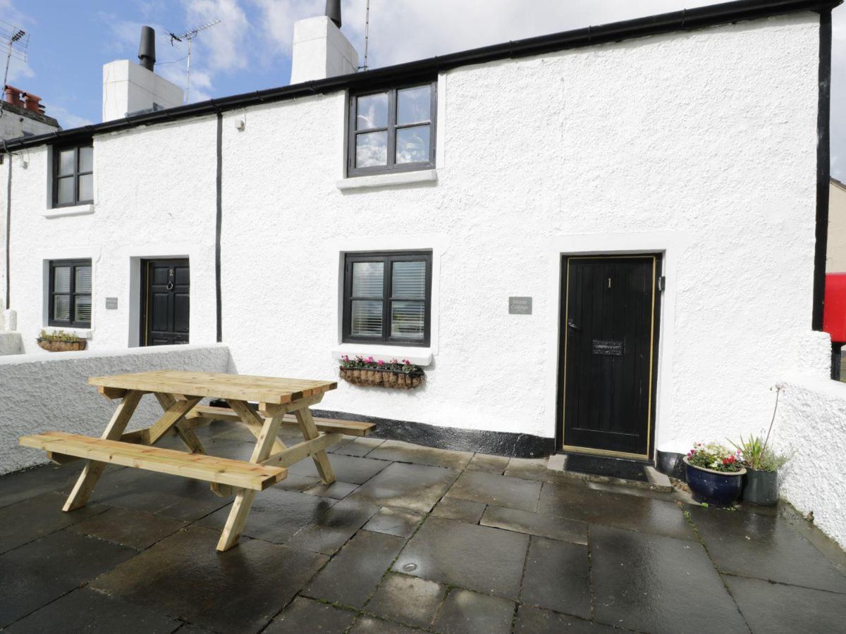 Menai Cottage Llanfairpwllgwyngyll Exterior foto