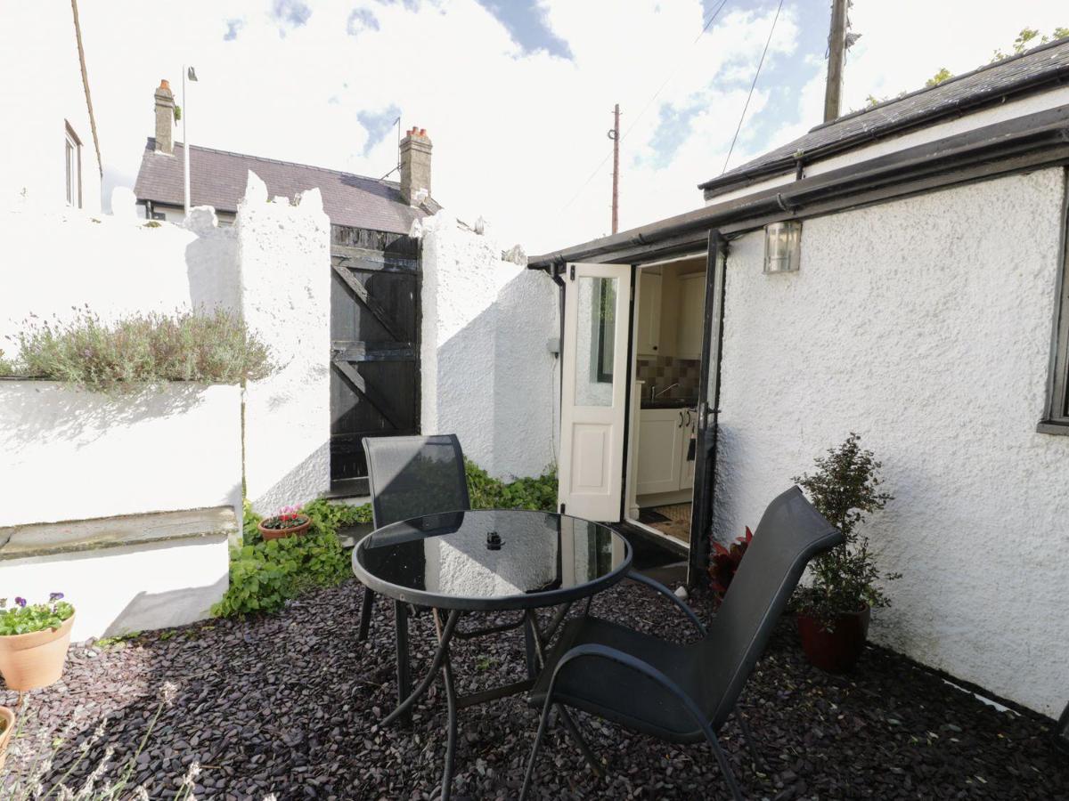 Menai Cottage Llanfairpwllgwyngyll Exterior foto